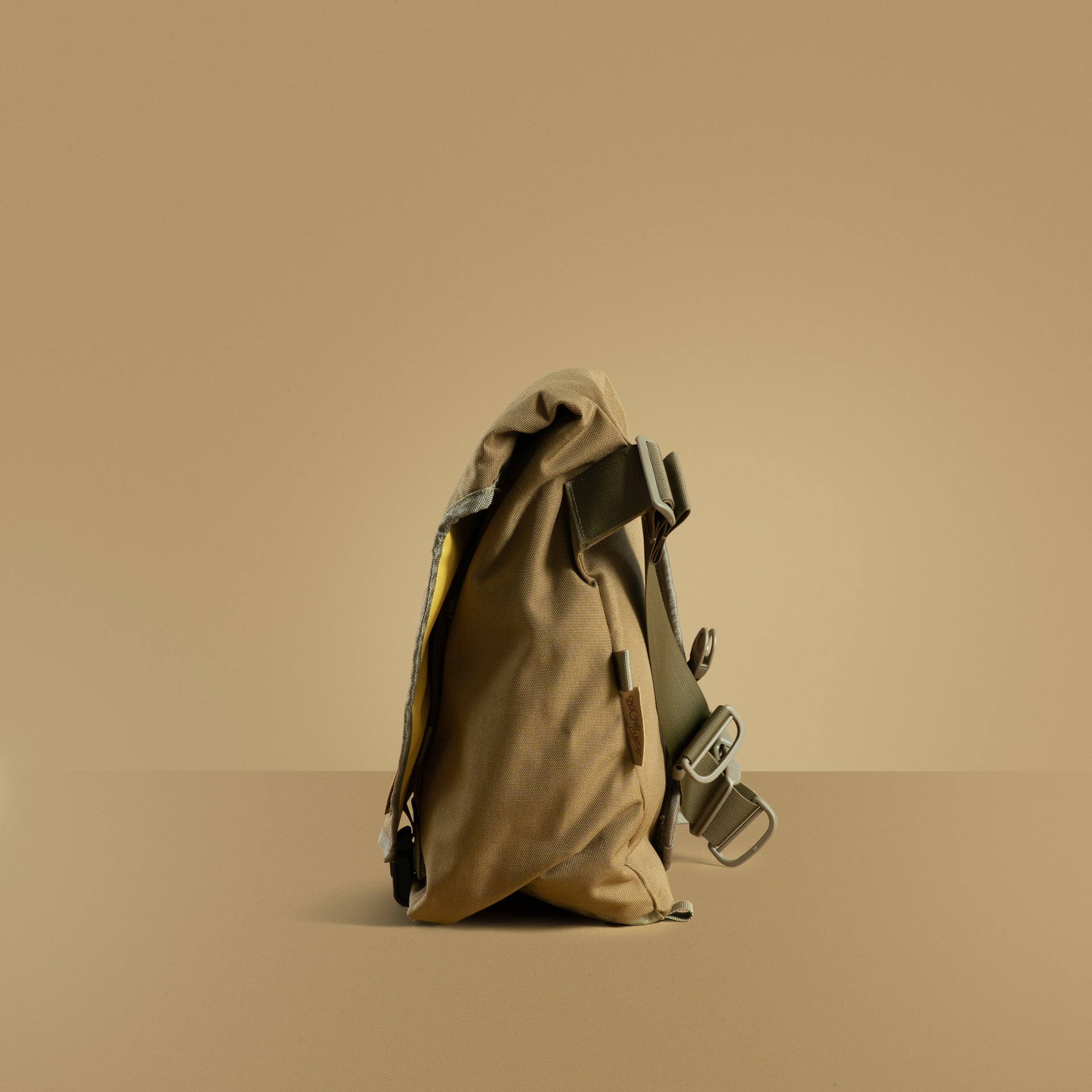 The Echelon [M] 'Mono: Desert'