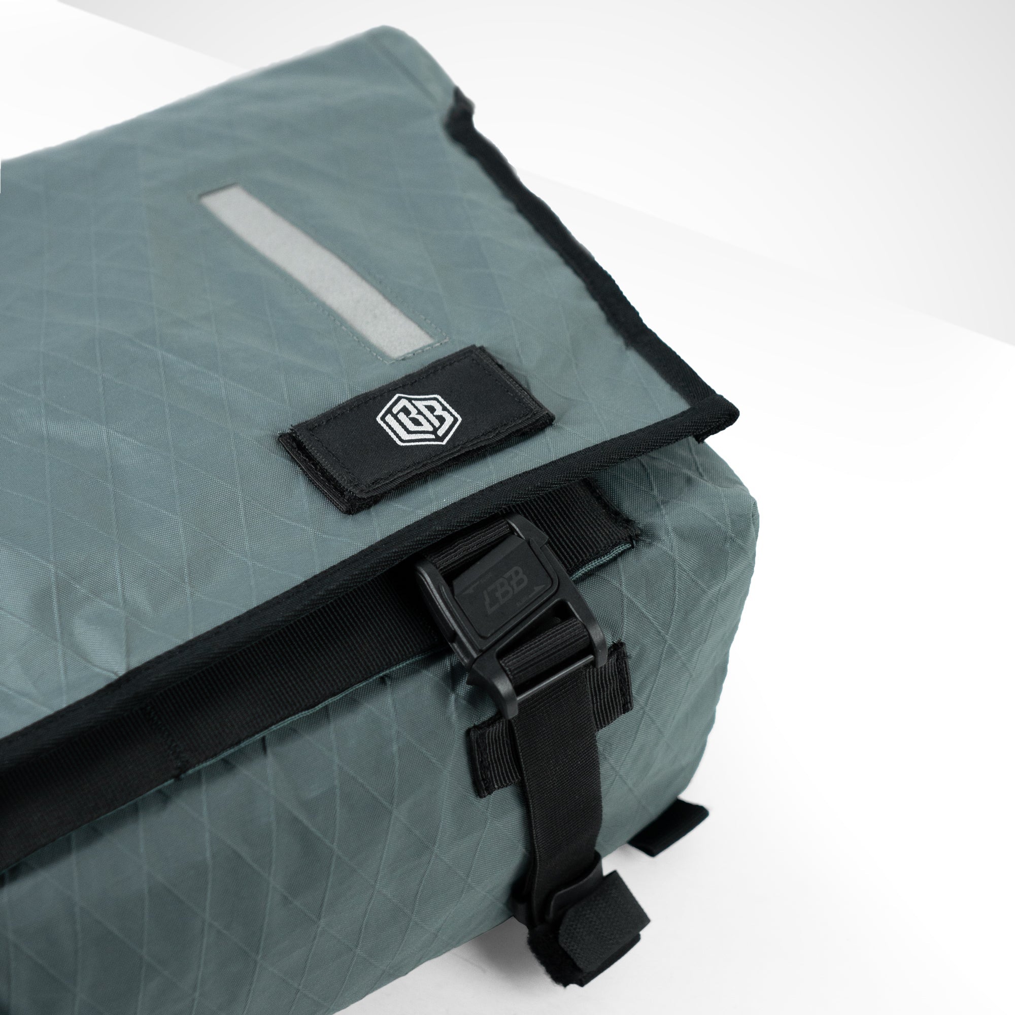 The Echelon [S] | X21 Slate Grey